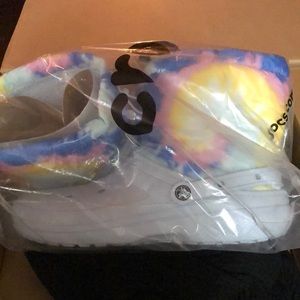 Crocs classic lined neopuff tie dyed boot size 13